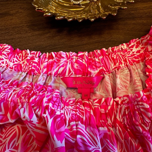 Lilly Pulitzer matching skort/shirt set. - Picture 6 of 8